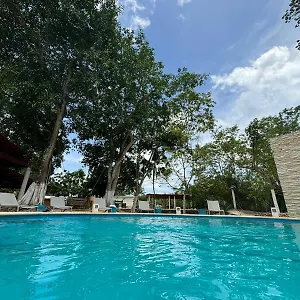 Hotel Ranch Chulas And Restaurant, Puerto Morelos